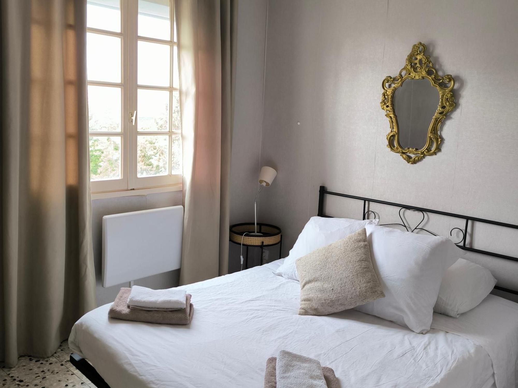 Homestay Double Avec Piscine Proche De Perpignan *